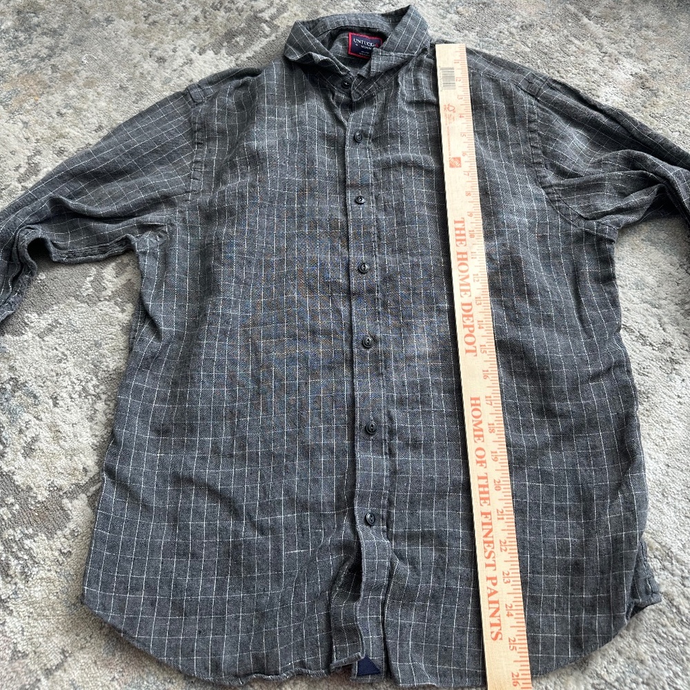 Untuckit men's linen shirt